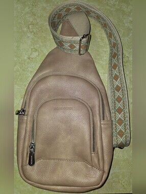 BOSTANTEN Taupe Leather Crossbody Sling Bag with Patterned Strap